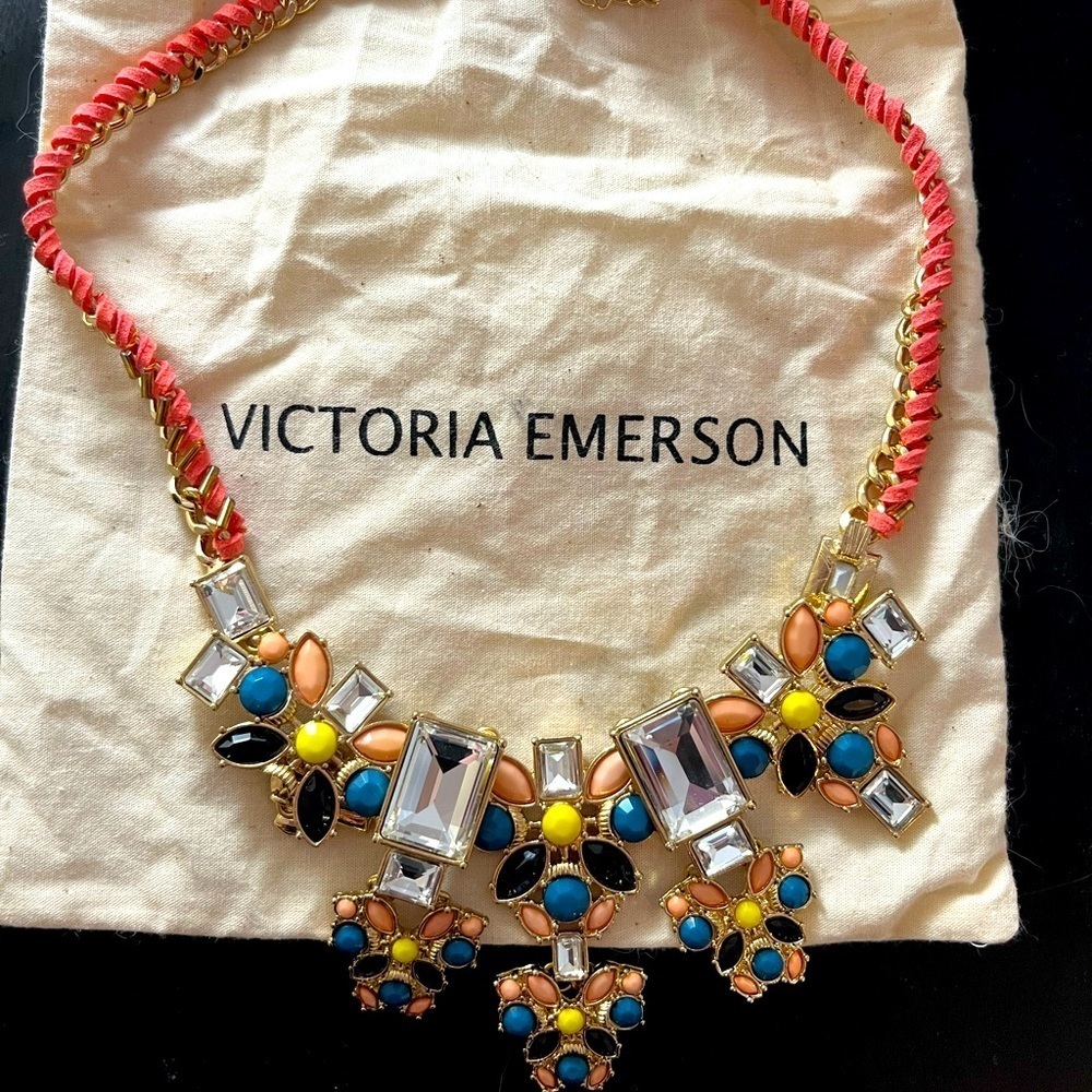 NWOT Victoria Emerson Coral Party Enamel Necklace
